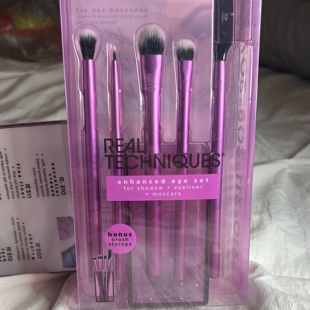 Everyday Eye Essentials Makeup Brush Set